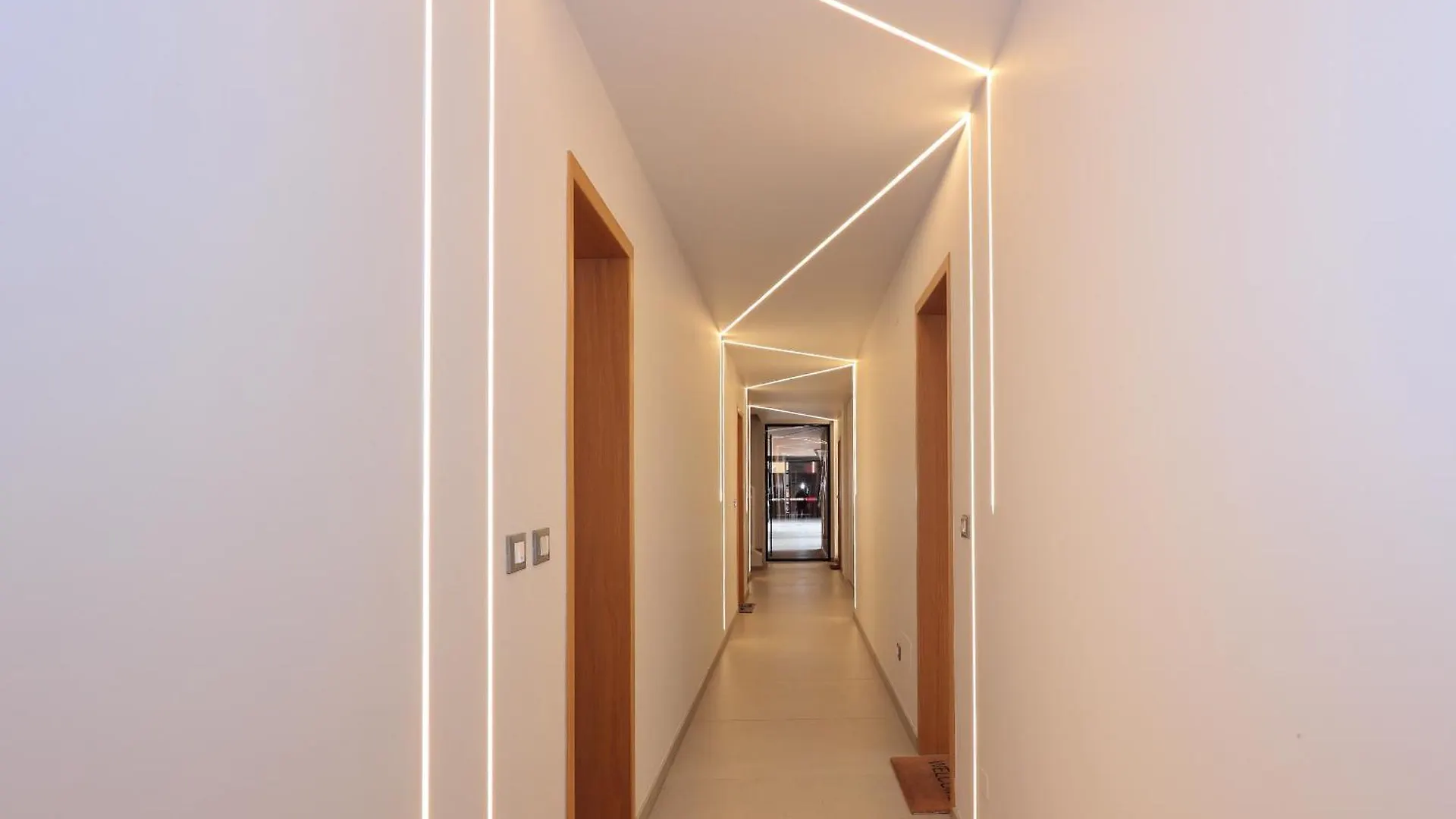 Apartment Mascarella Suite - Elegante Design Con Patio Nel Centro Storico Bologna Italy