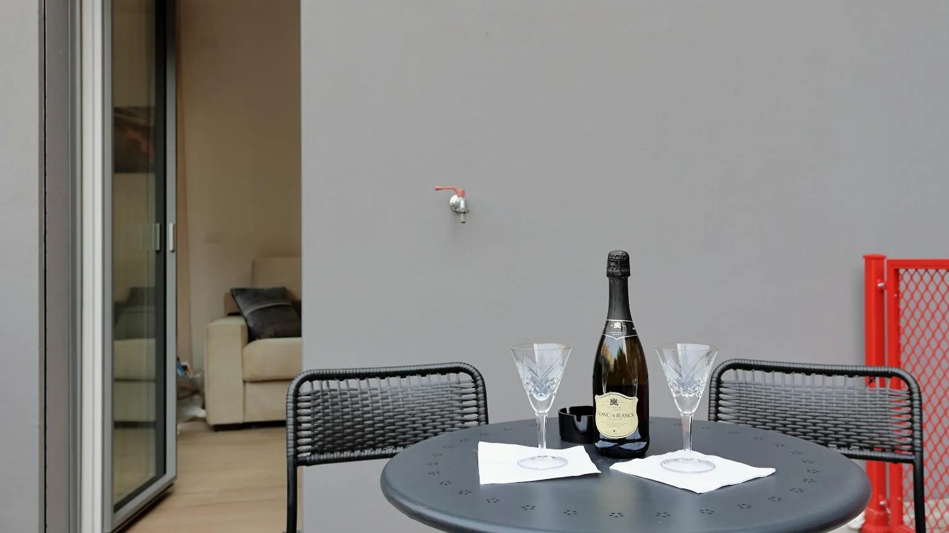 Apartment Mascarella Suite - Elegante Design Con Patio Nel Centro Storico Bologna