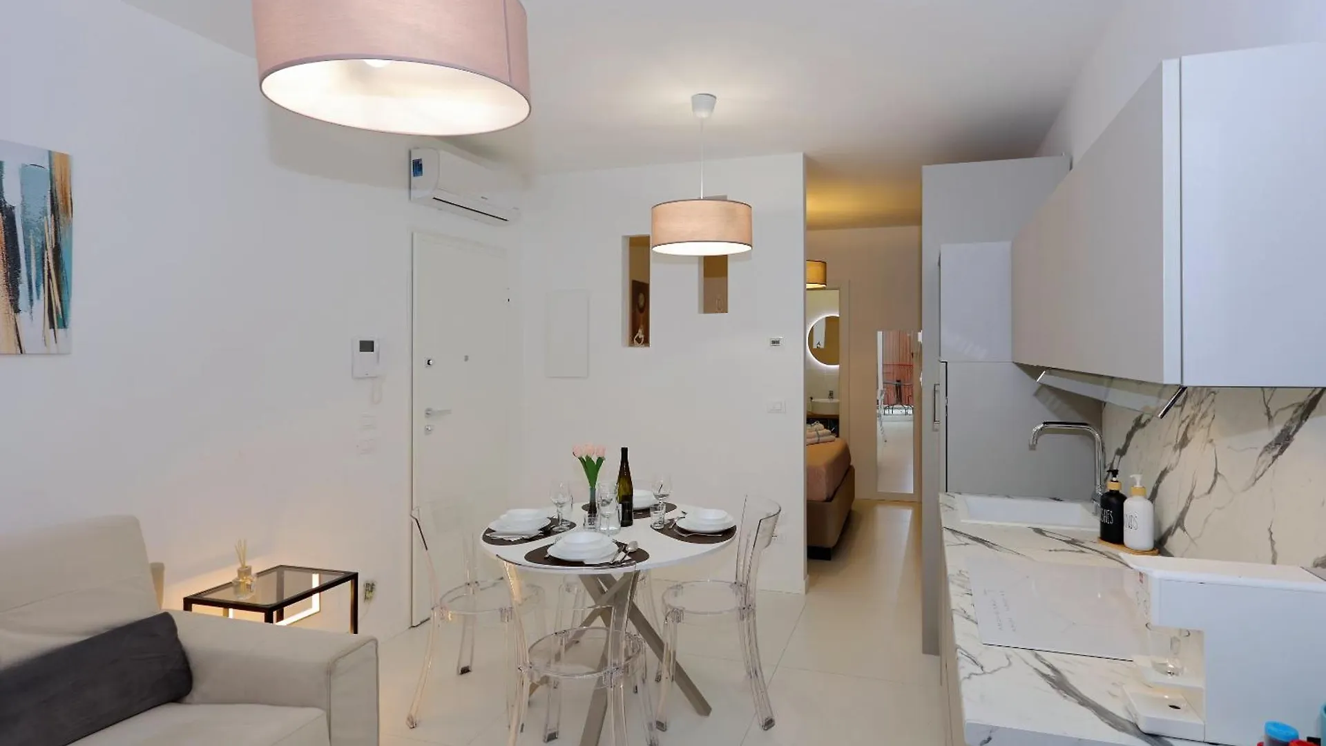 Mascarella Suite - Elegante Design Con Patio Nel Centro Storico Bologna Apartment