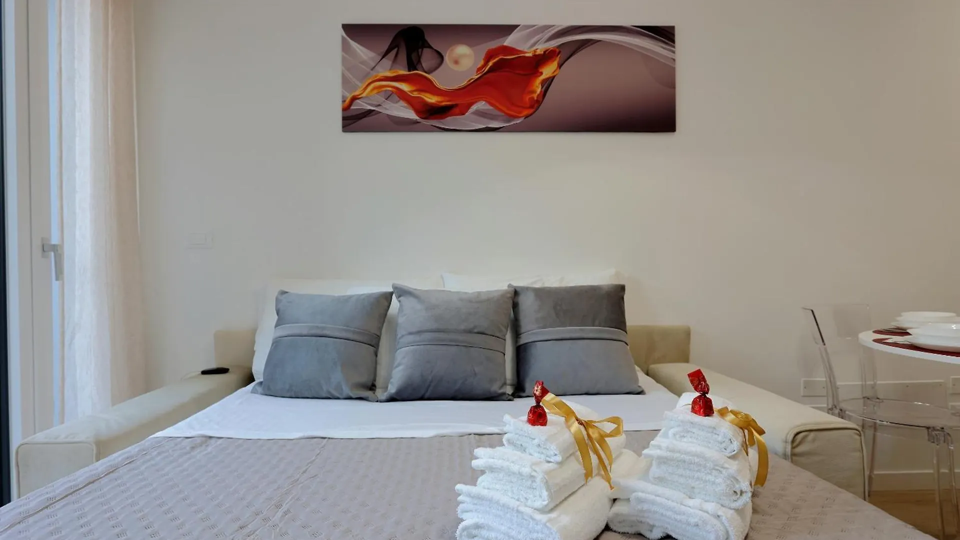 Mascarella Suite - Elegante Design Con Patio Nel Centro Storico بولونيا